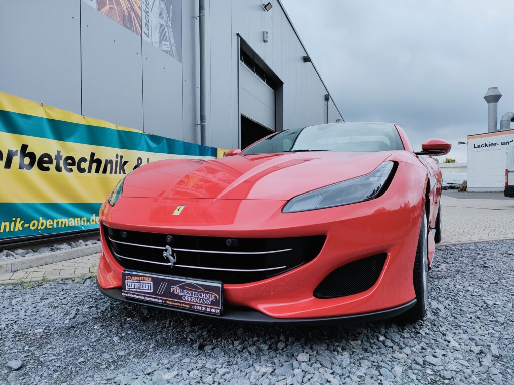 Vollfolierung PKW Rot