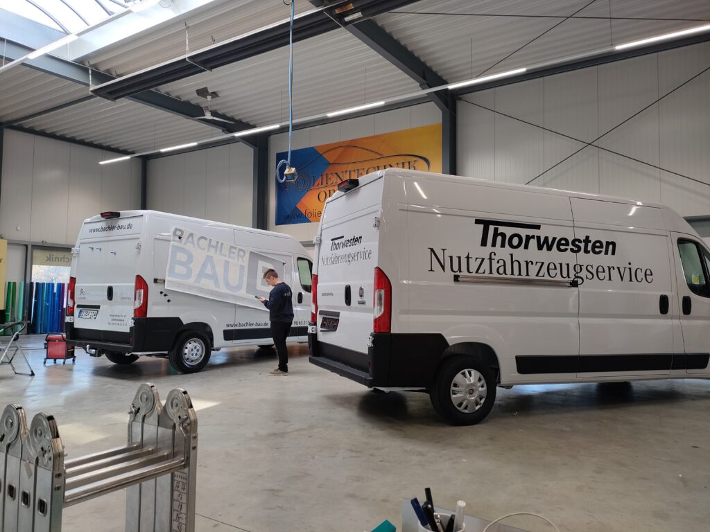 Fahrzeugbeschriftung Kunden Referenz